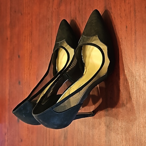 Jessica Simpson Stiletto Pump - Picture 2 of 6